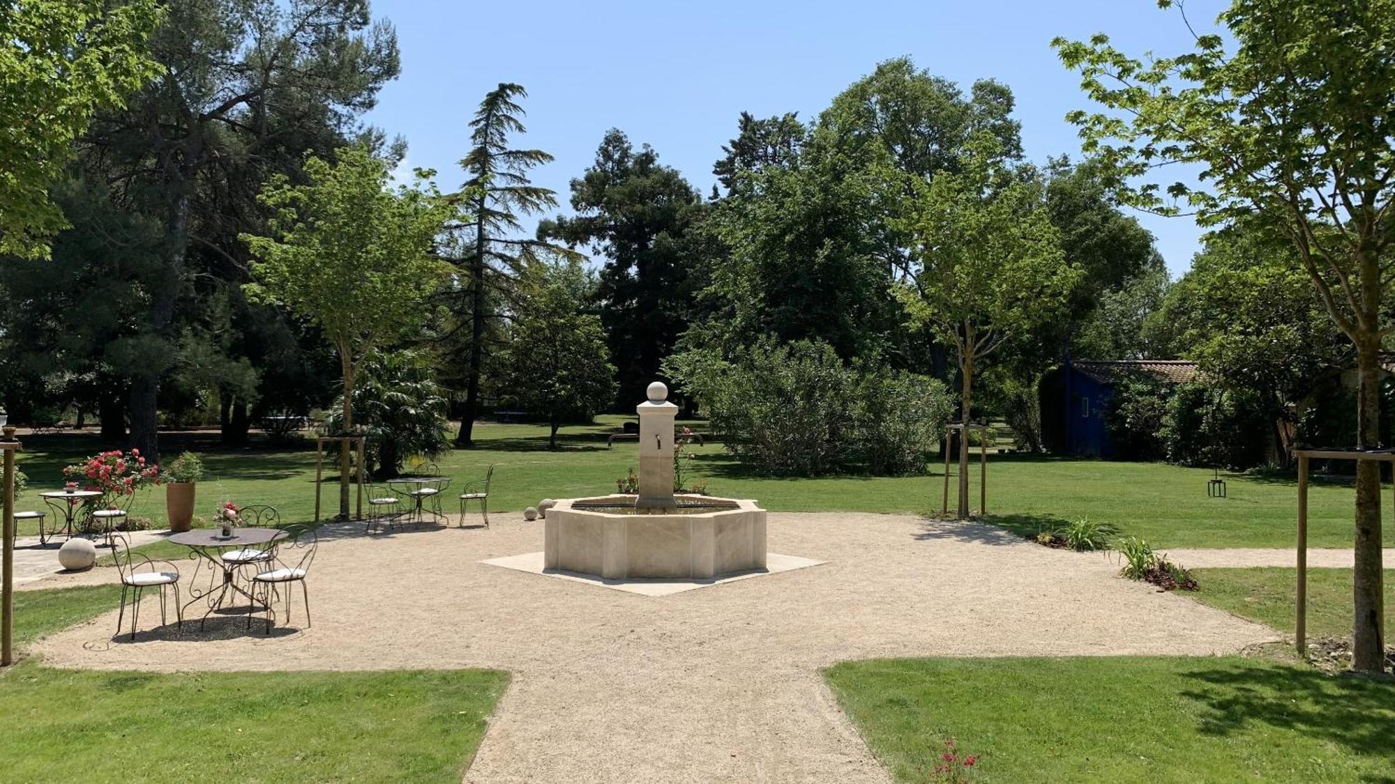 Domaine De Rhodes B&B Avignon Eksteriør billede